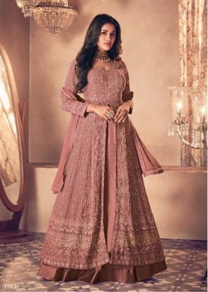 Peach anarkali gown- simple | Anarkali gown simple, Casual dress, Anarkali  gown