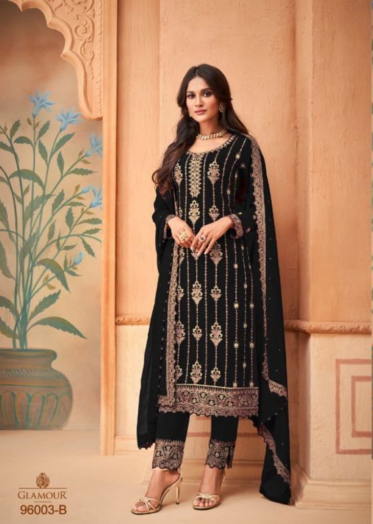 Pakistani - Plain - Salwar Kameez: Buy Designer Indian Suits for Women  Online | Utsav Fashion