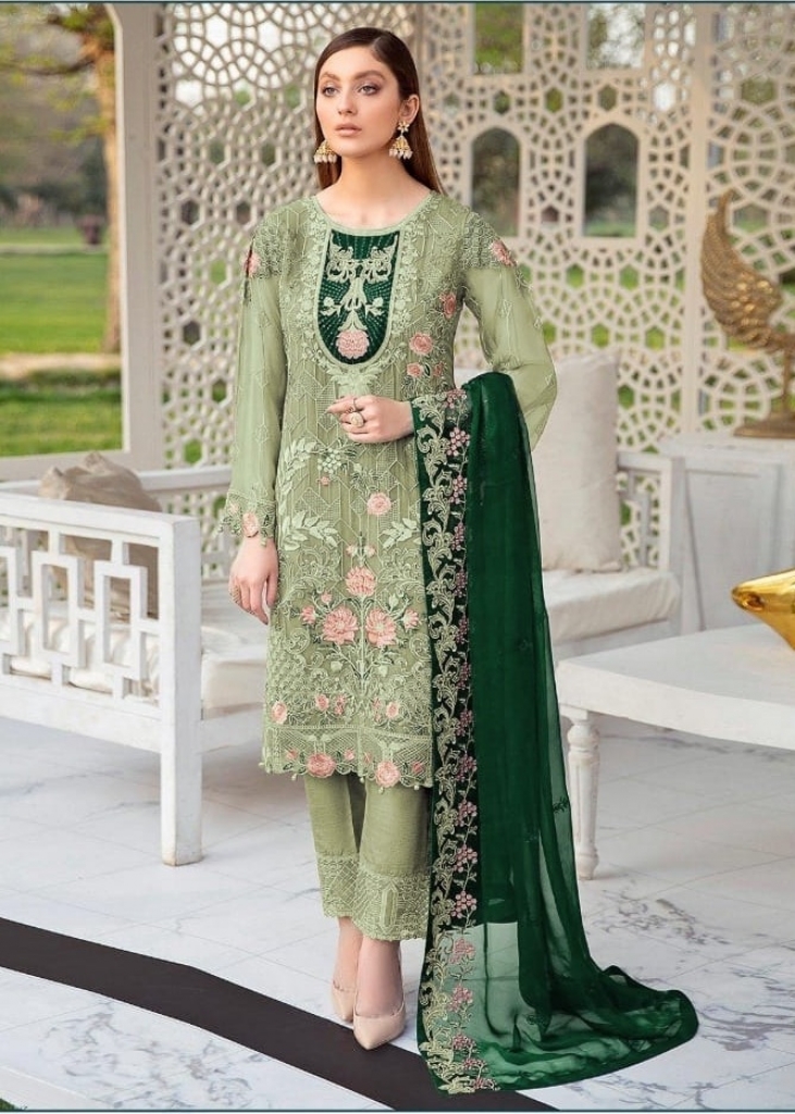 Discover 237+ pakistani heavy suits