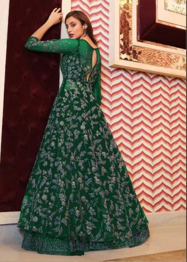 Emerald Green Embroidered Gown Design by Varun Chakkilam at Pernia's Pop Up  Shop 2024