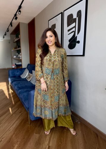 Freya  Designer Pure Natural Crape With Original Mirror Top With Palazzo Cord Set Mehndi Green Color