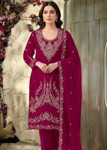Mah E Rooh Designer 9000 Velvet Salwar Suit Elegant Heavy Embroidery Magenta Color DN 4240