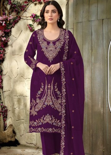 Mah E Rooh Designer 9000 Velvet Salwar Suit Elegant Heavy Embroidery Purple Color DN 4240