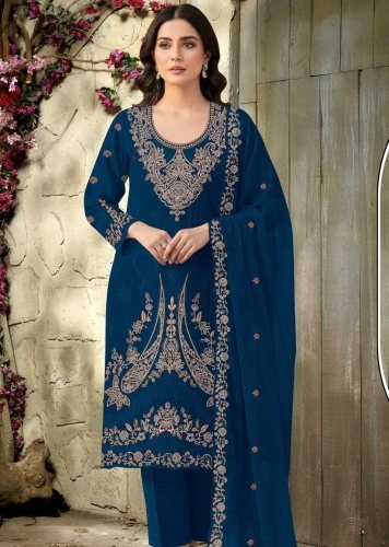 Mah E Rooh Designer 9000 Velvet Salwar Suit Elegant Heavy Embroidery Teal Color DN 4240
