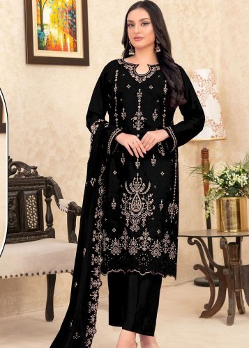 Mah E Rooh Royal Noor 9000 Velvet Salwar Suit 9000 with Heavy Embroidered Sequence Work Black Color DN 5242
