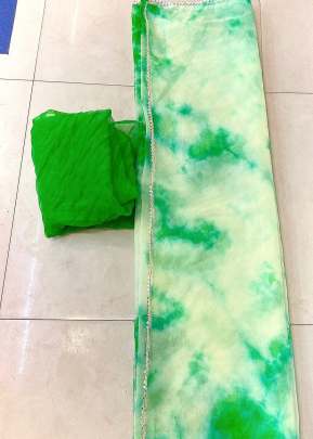 Vishnupriya Heavy Organza With Beautiful Hand Drying Shibori Print Saree Parrot color